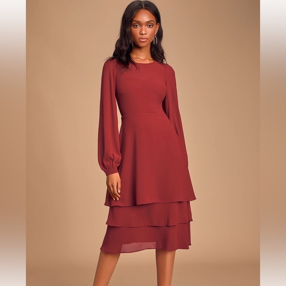 Lulus Dresses & Skirts - Lulus medium Clear Wine Red Long Sleeve Tiered Midi GUC LINED!